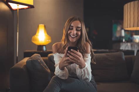 De 9 beste dating apps van 2024 om een lief te scoren!